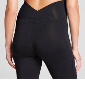 Ingrid & Isabel Maternity Capri Black Xs